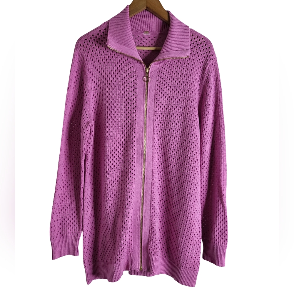 Women's Pink Zippered Sweater
